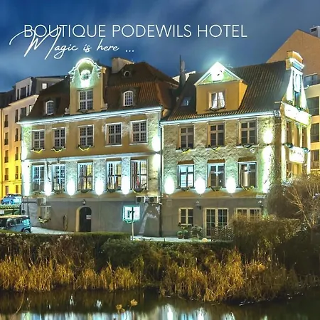 Hotell Podewils Old Town 5*