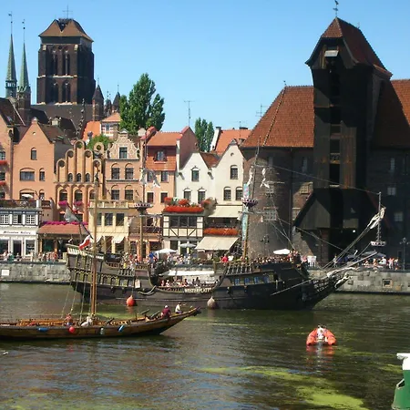 Podewils Old Town Hotell 5*