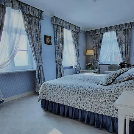 Hotel Podewils Old Town 5*
