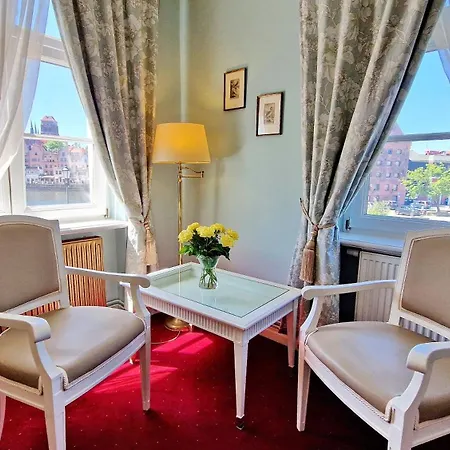 Podewils Old Town 호텔 5*