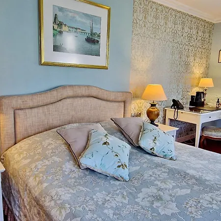 Podewils Old Town 5*