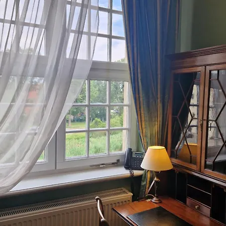 Podewils Old Town 호텔