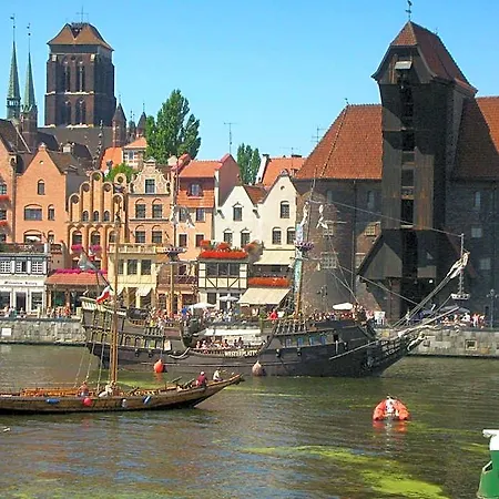 Podewils Old Town Отель