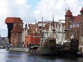 Hotel Podewils Old Town 5*