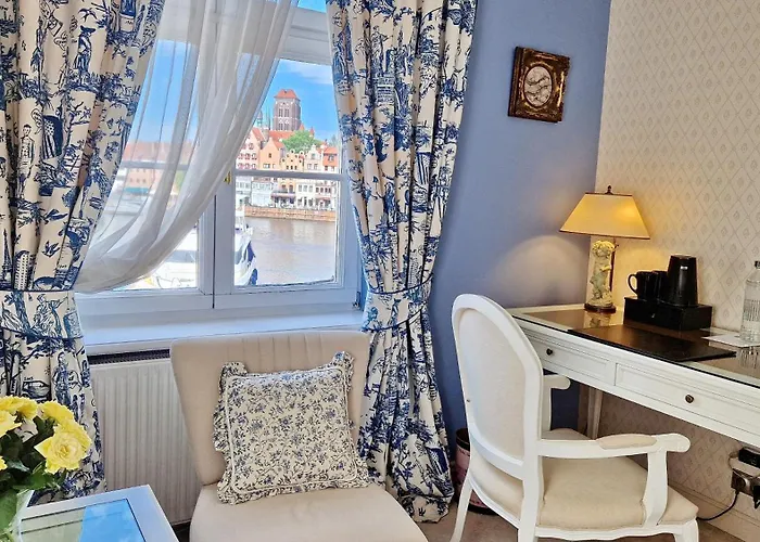 Podewils Old Town Hotell